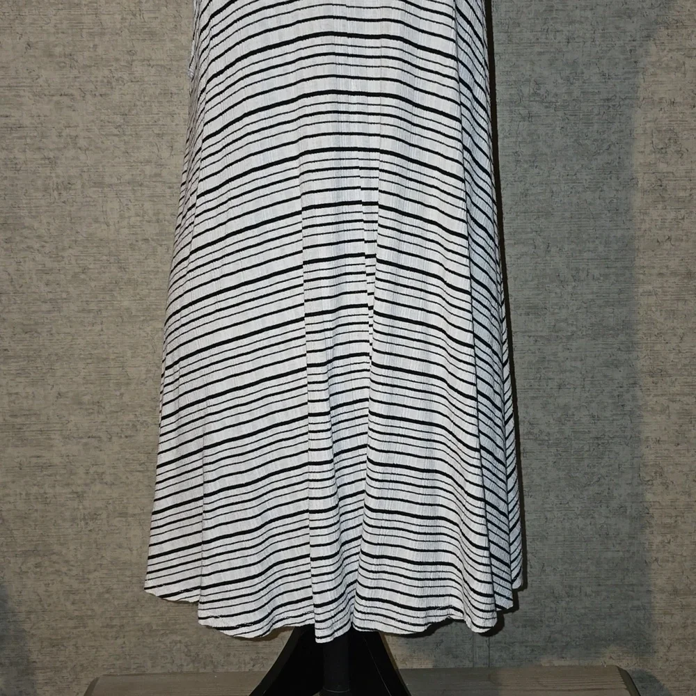 EUC Women's cover up/dress - Picture 10 of 13
